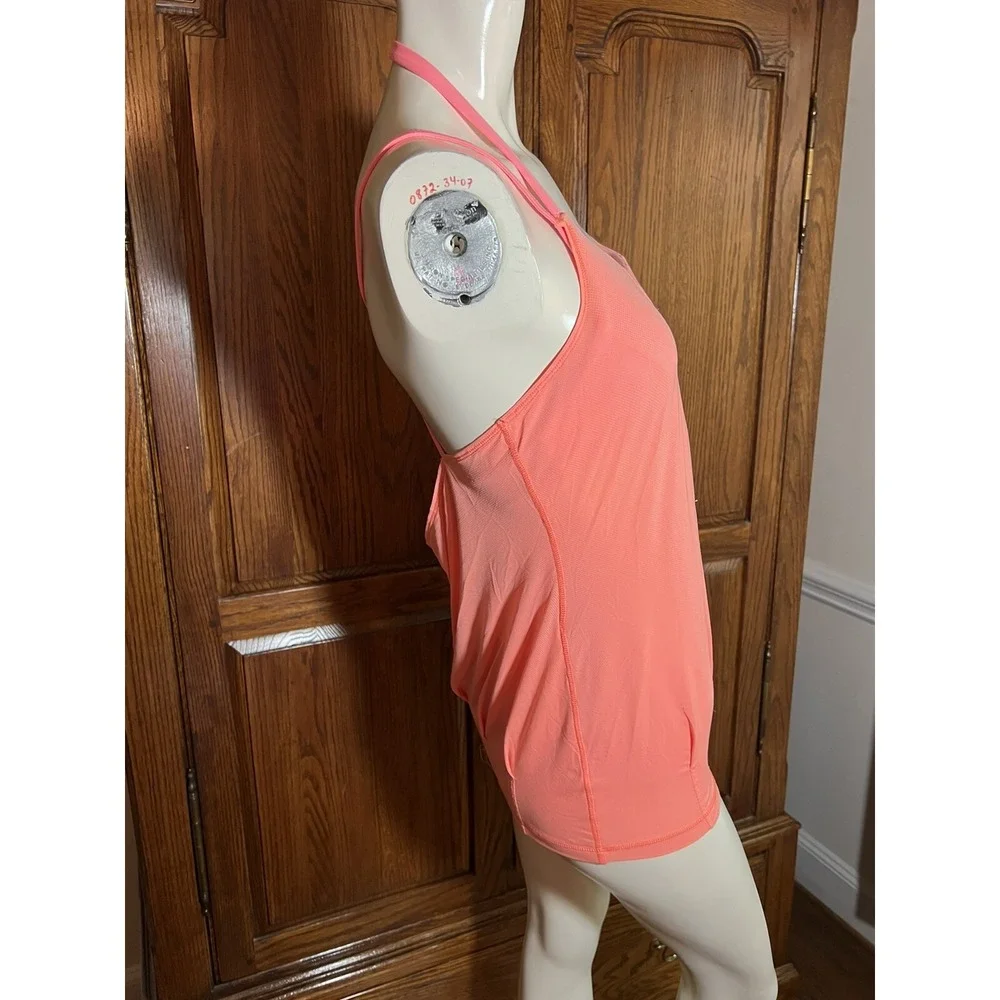 Lululemon   Flow & Go Tank Top w/ Built In Bra sz 4 Damaged With Snags